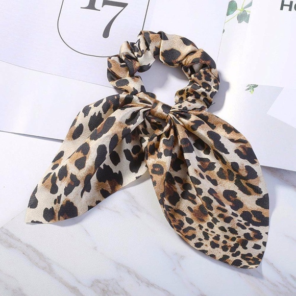 Snake and Jaguar Animal Print Bow Tie Scrunchies - Picture 4 of 6
